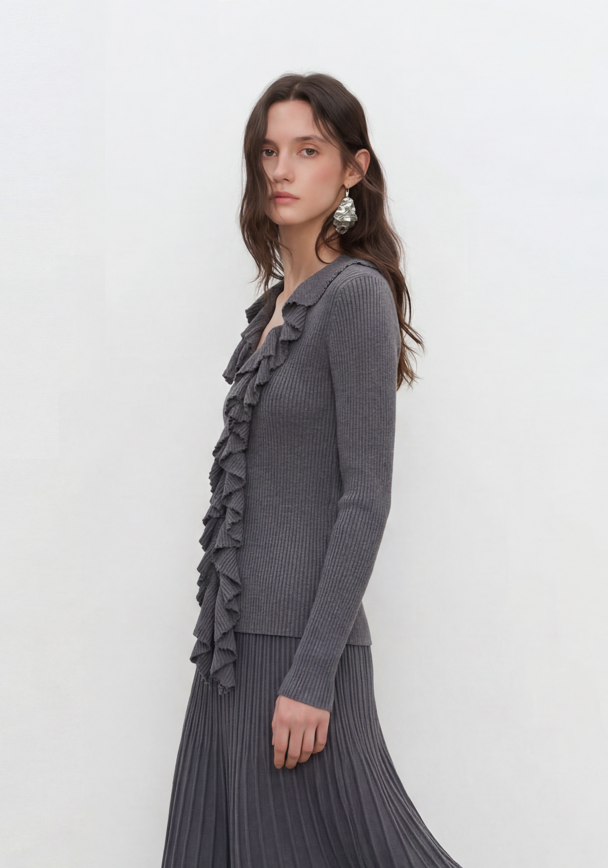Linea Ruffle Cardigan