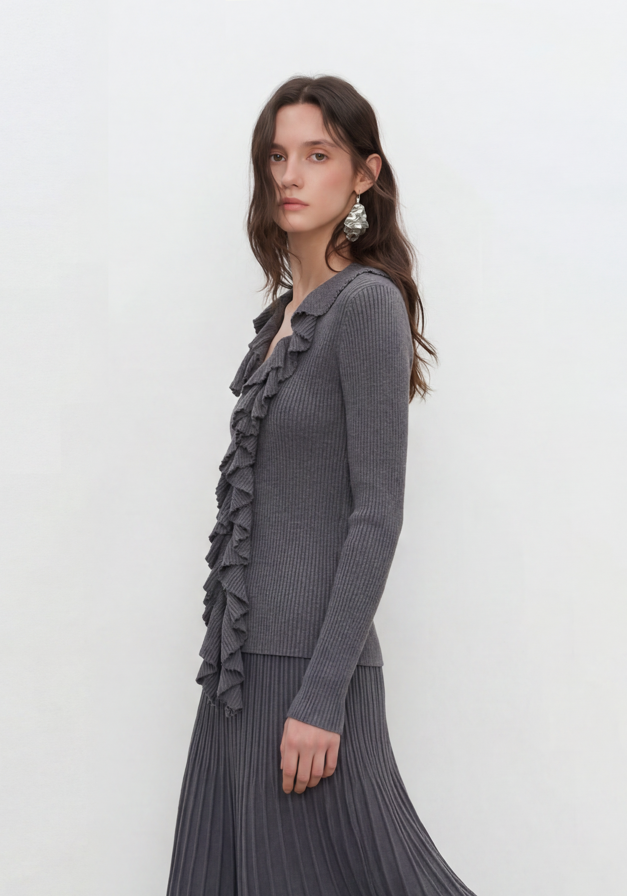 Linea Ruffle Cardigan