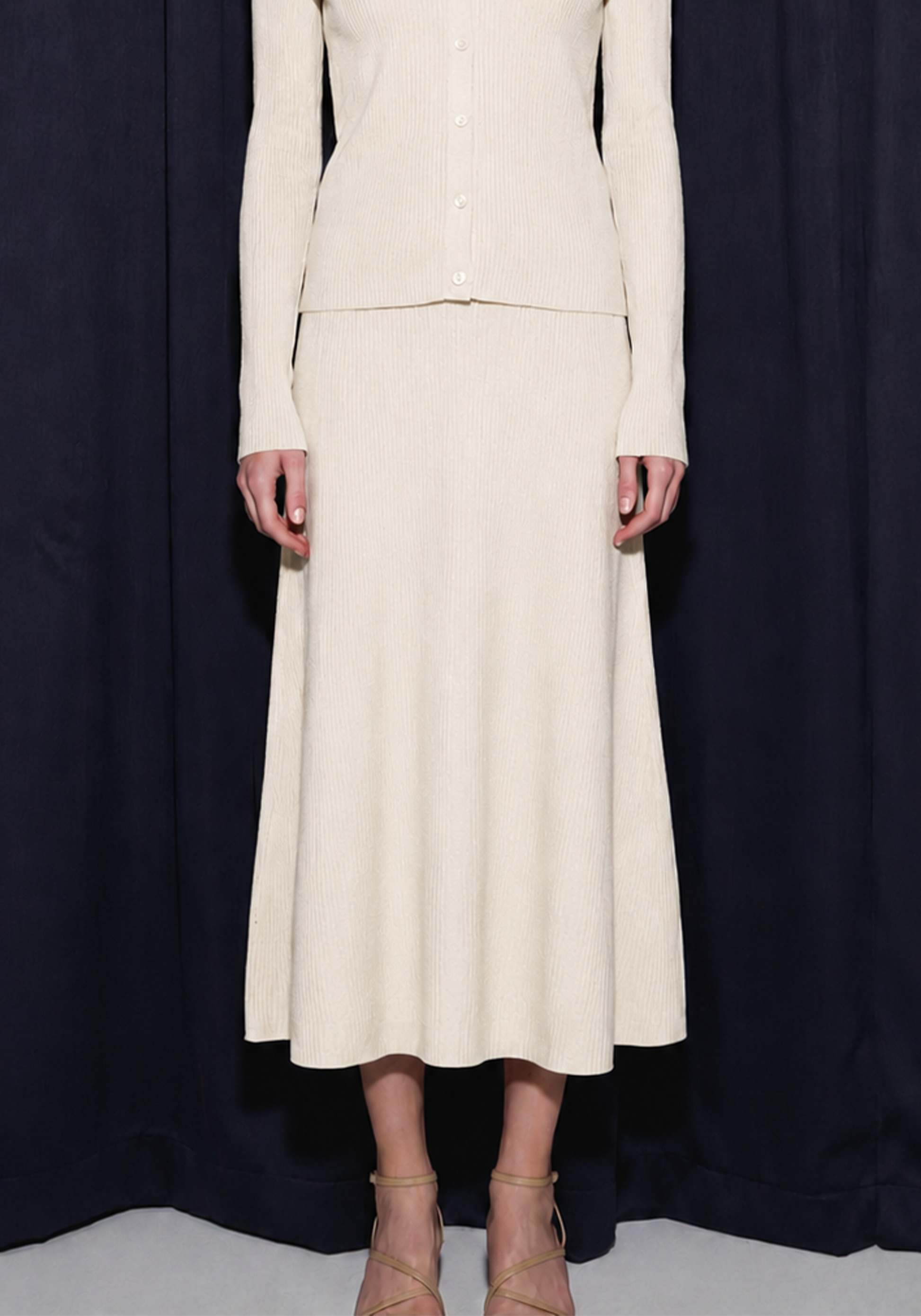 Linea V-Neck Cardigan Mysto Cashmere
