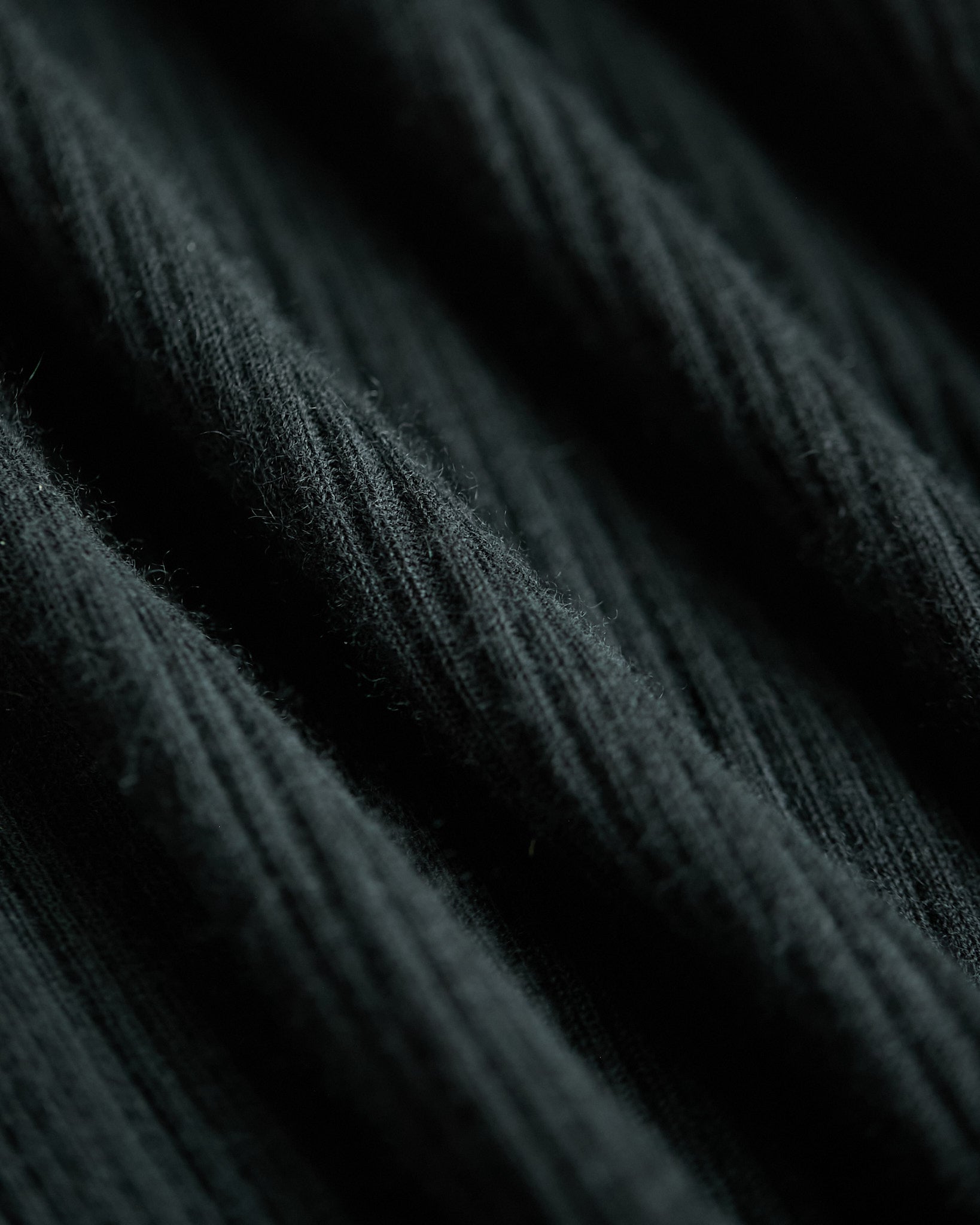 Linea Asymmetric Cashmere Mock Neck Mysto Cashmere