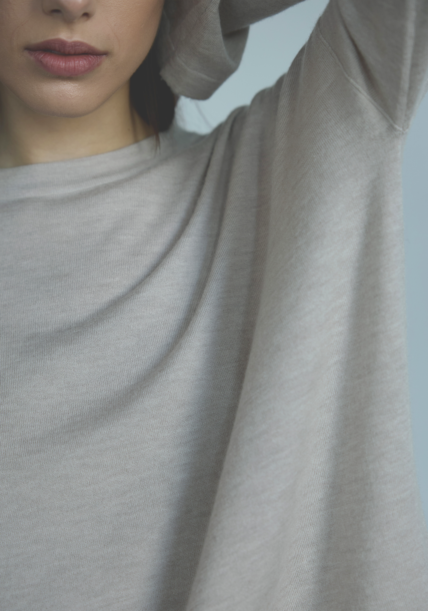 Fine smooth jersey knit texture on women’s cashmere pullover