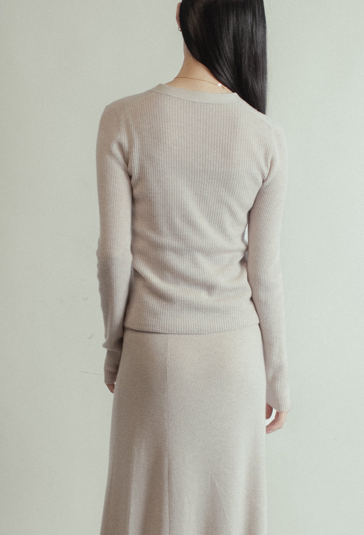 Linea V-Neck Cashmere Cardigan Mysto Cashmere