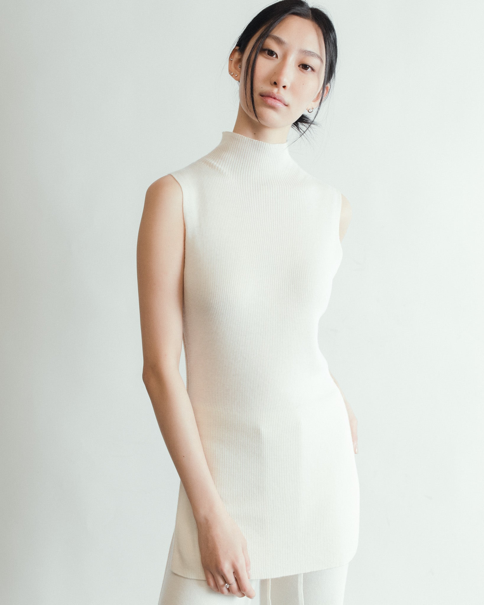 Linea Side-Slit Top Mysto Cashmere
