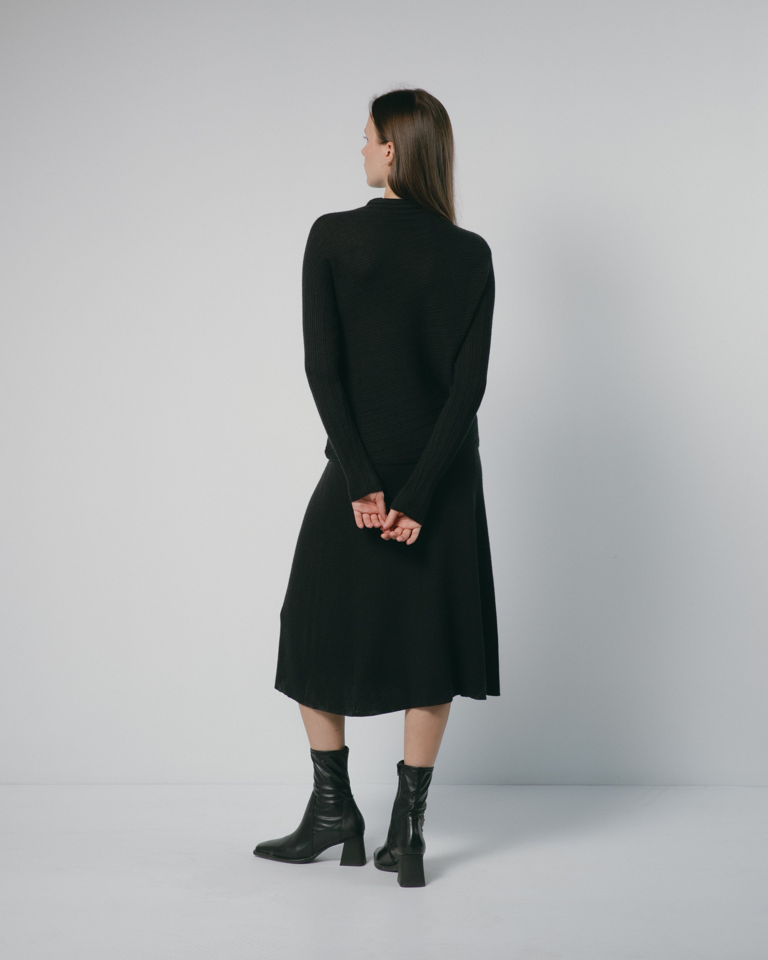 Linea Asymmetric Cashmere Mock Neck Mysto Cashmere