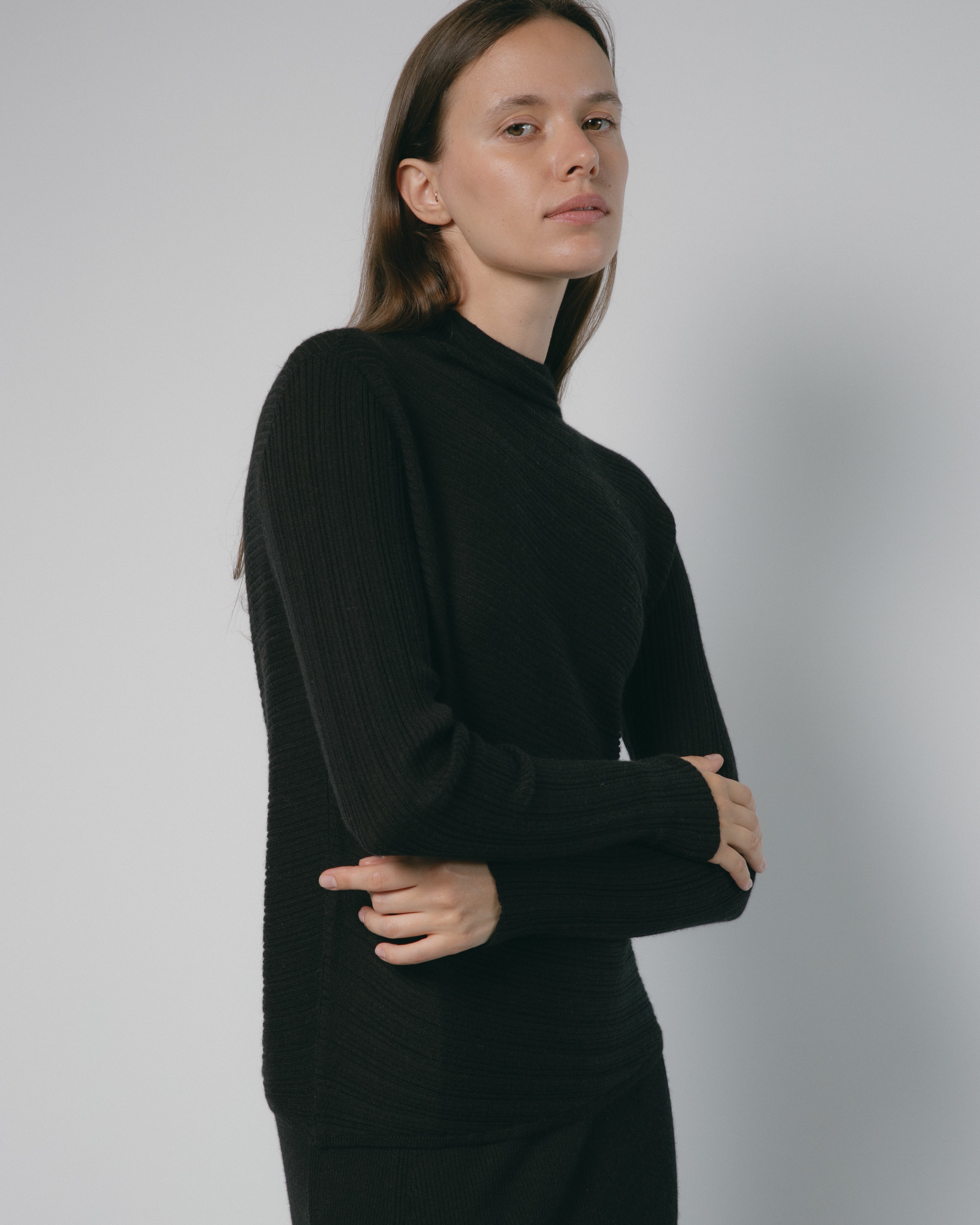 Linea Asymmetric Cashmere Mock Neck Mysto Cashmere