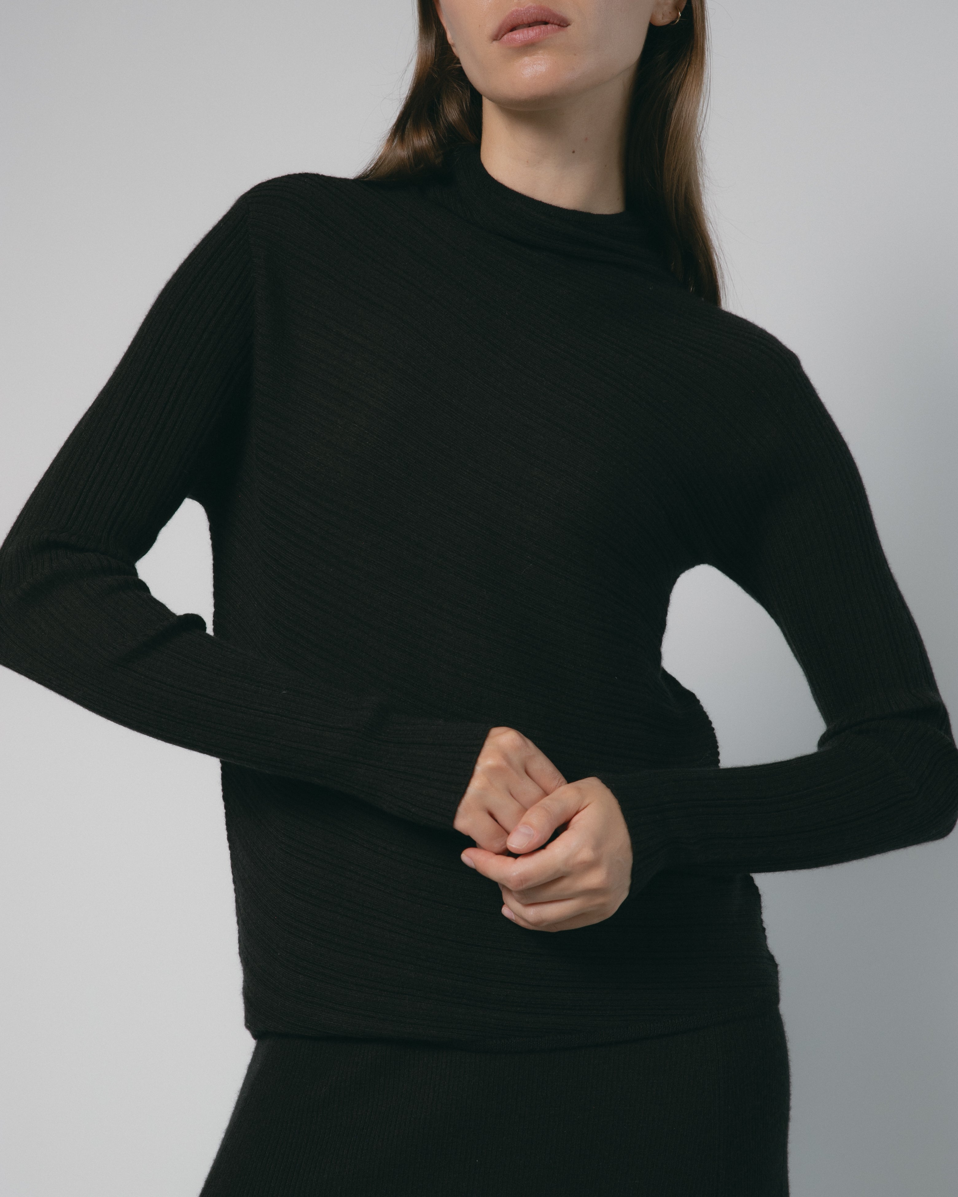 Linea Asymmetric Cashmere Mock Neck Mysto Cashmere