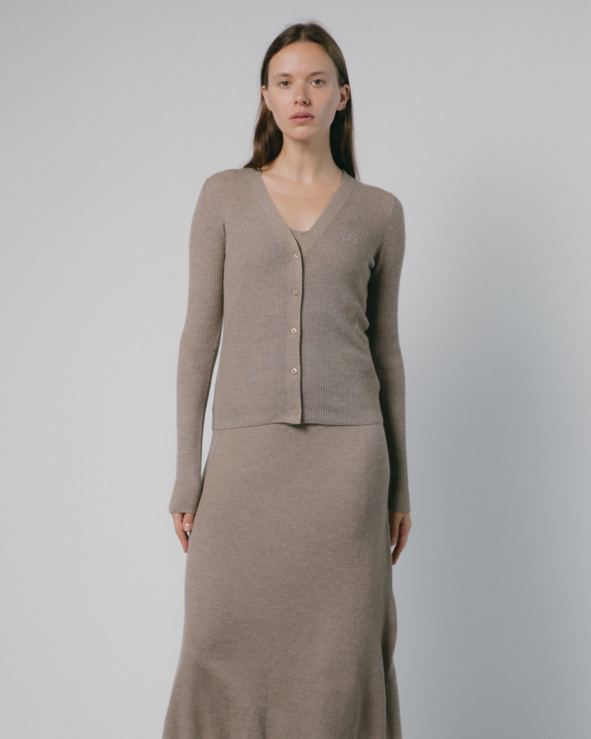 Linea V-Neck Cashmere Cardigan Mysto Cashmere