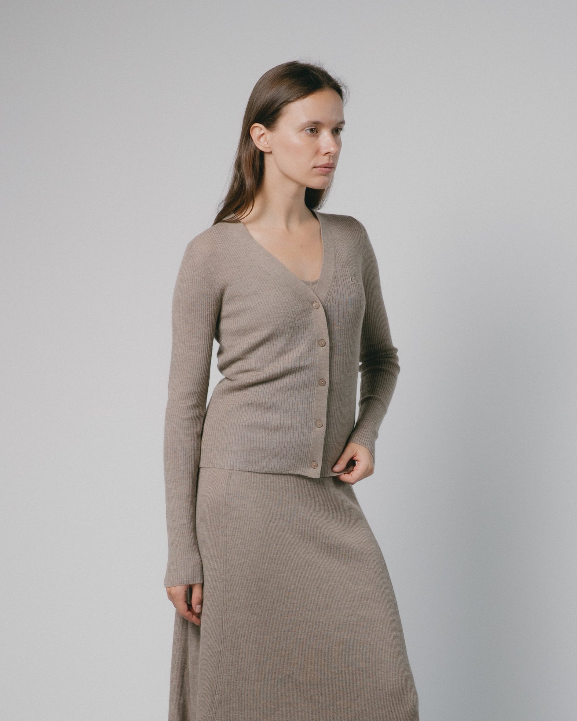 Linea V-Neck Cashmere Cardigan Mysto Cashmere