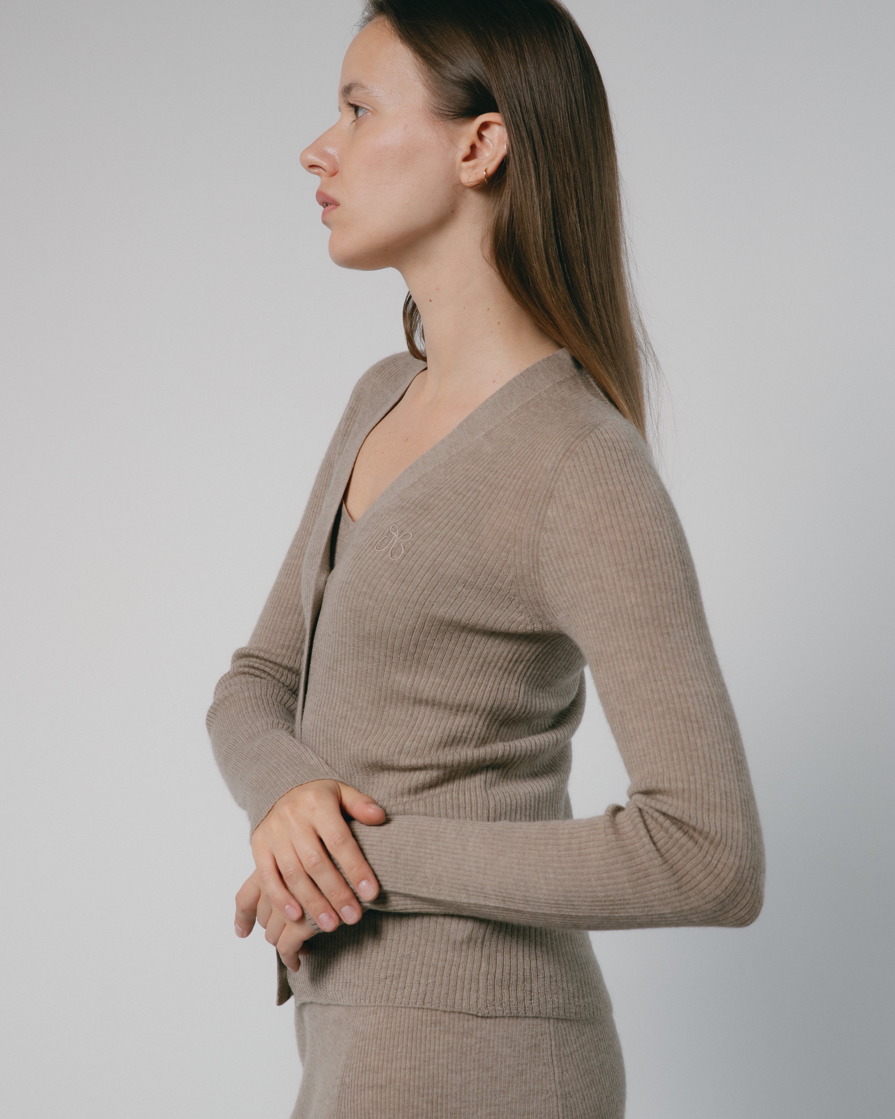 Linea V-Neck Cashmere Cardigan Mysto Cashmere