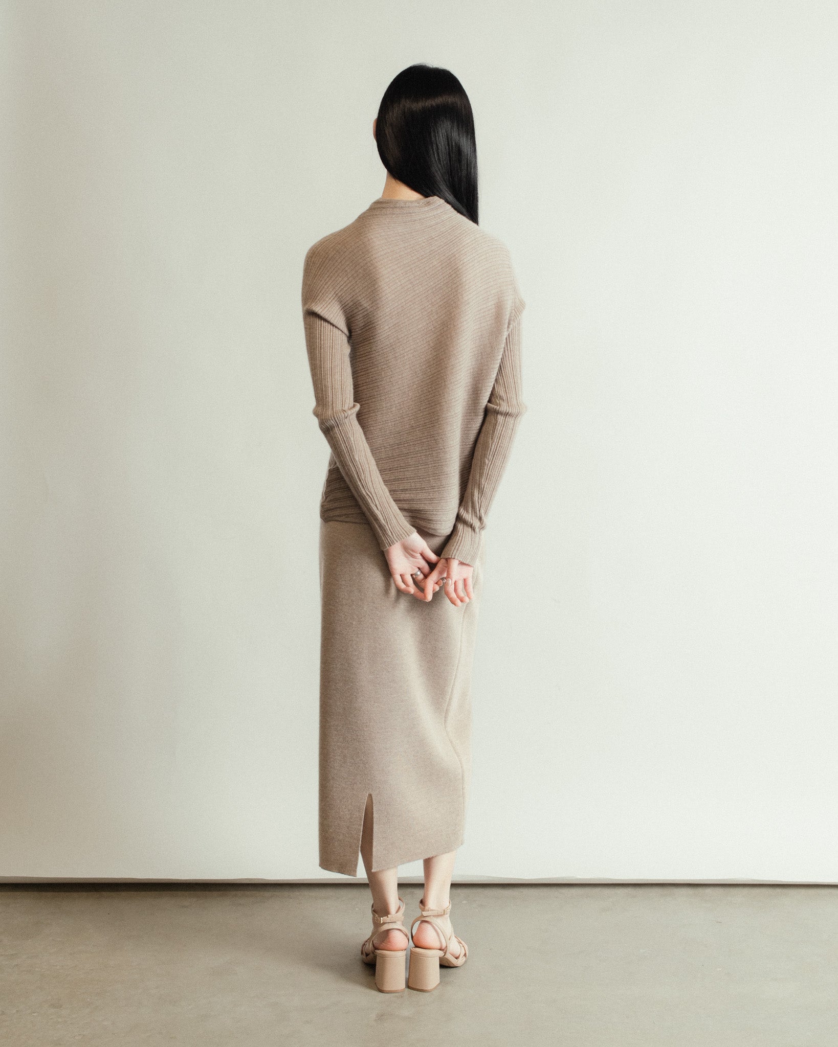 Linea Asymmetric Cashmere Mock Neck Mysto Cashmere