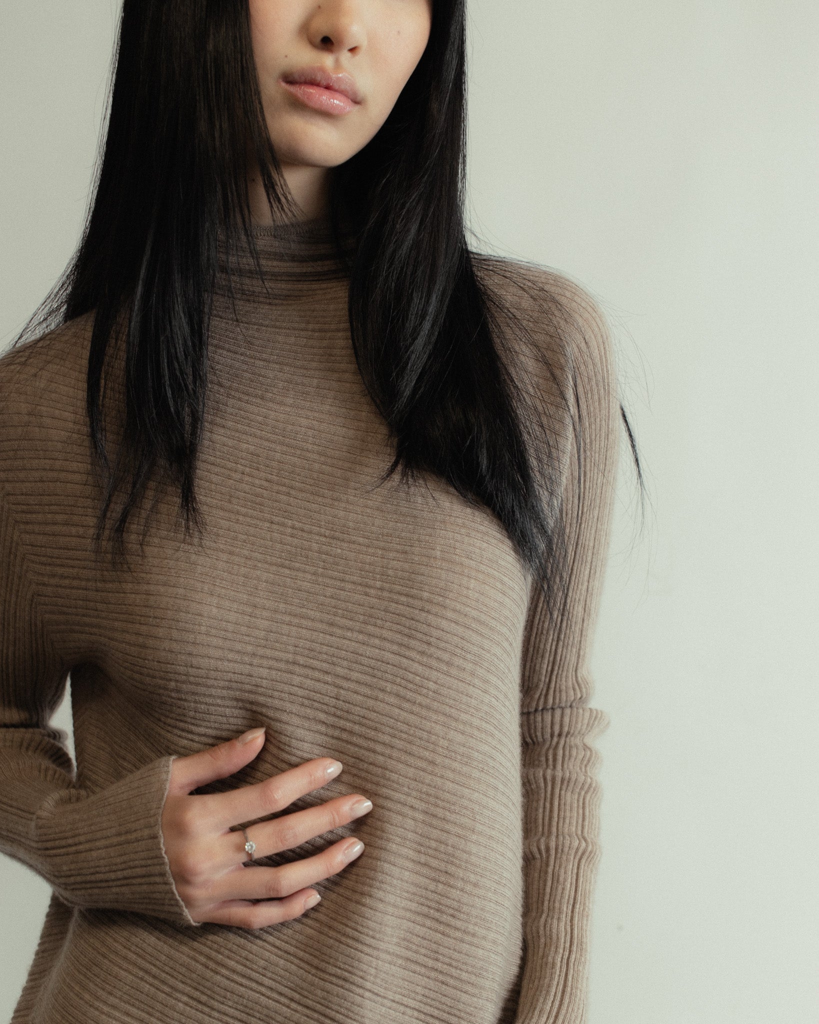 Linea Asymmetric Cashmere Mock Neck Mysto Cashmere