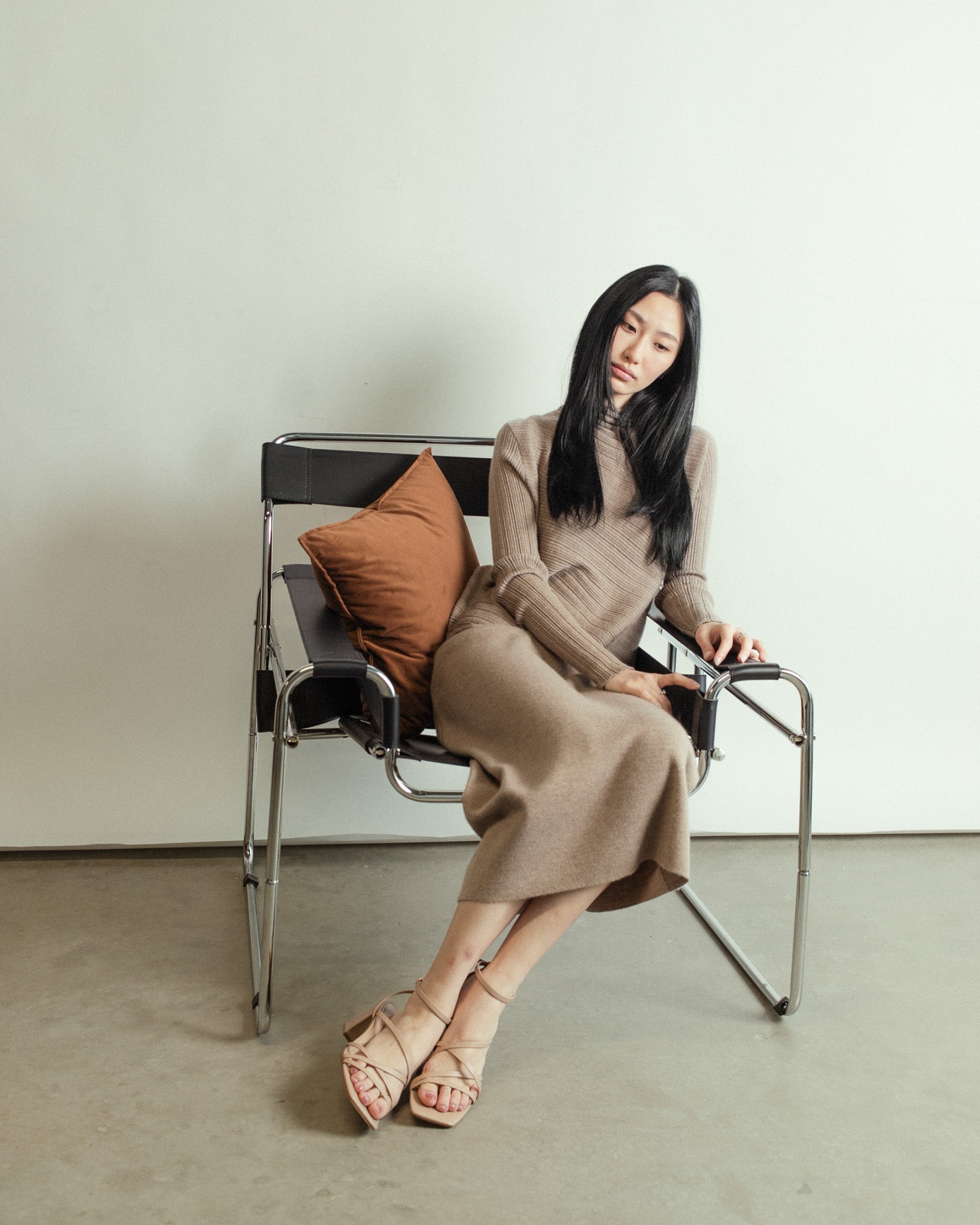 Linea Asymmetric Cashmere Mock Neck Mysto Cashmere