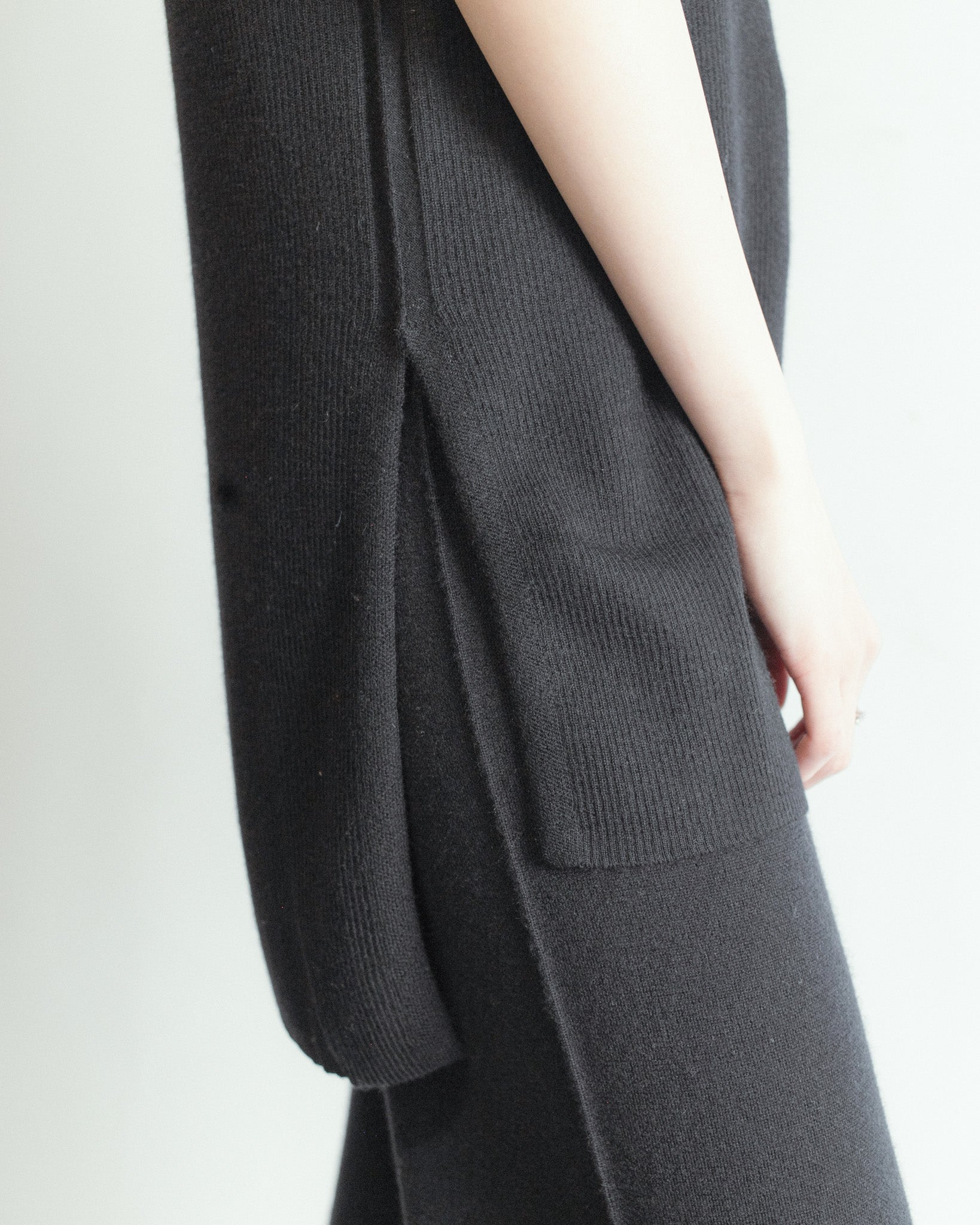 Linea Side-Slit Top Mysto Cashmere