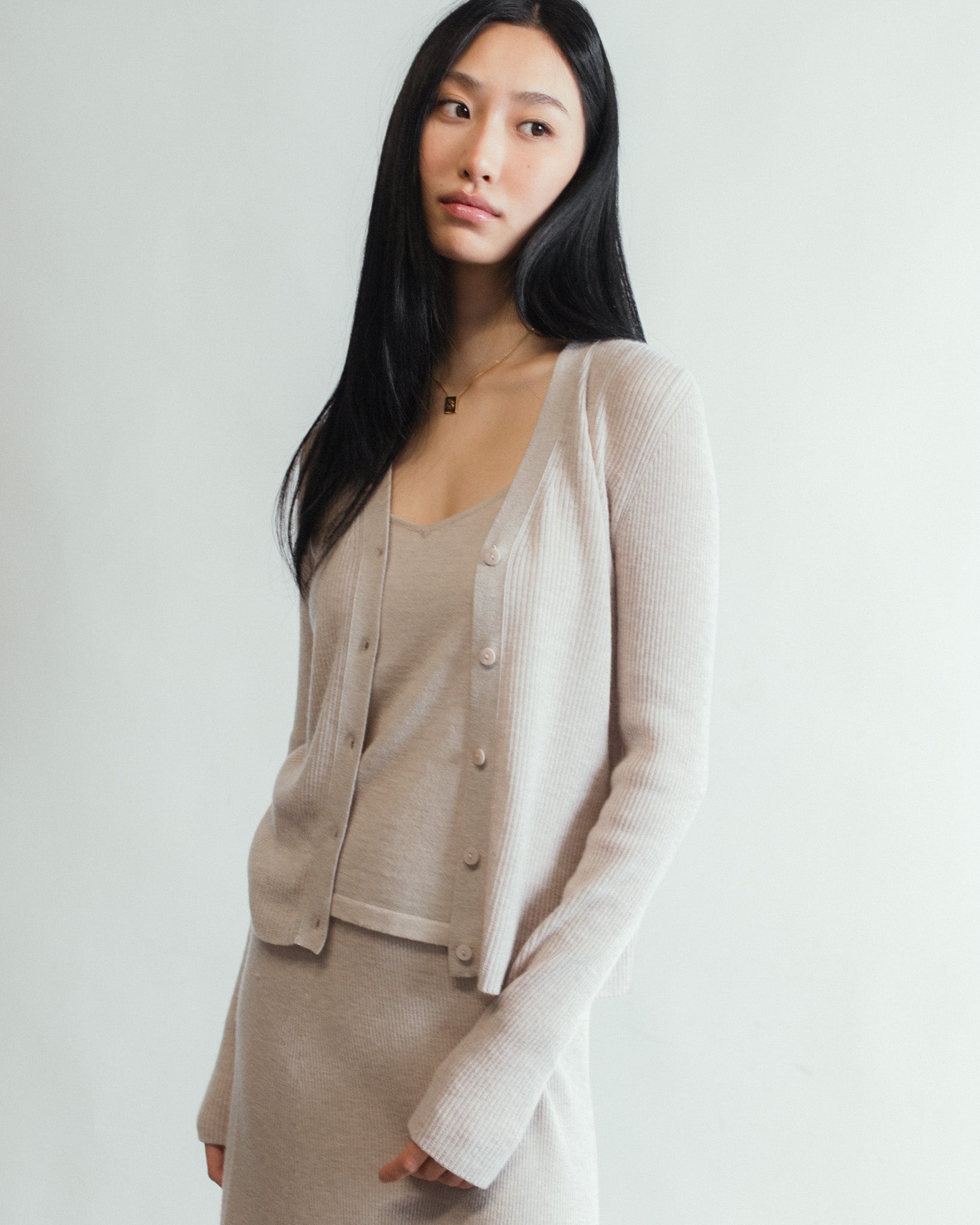 Linea Cashmere V-Neck Cardigan in the colour Latte