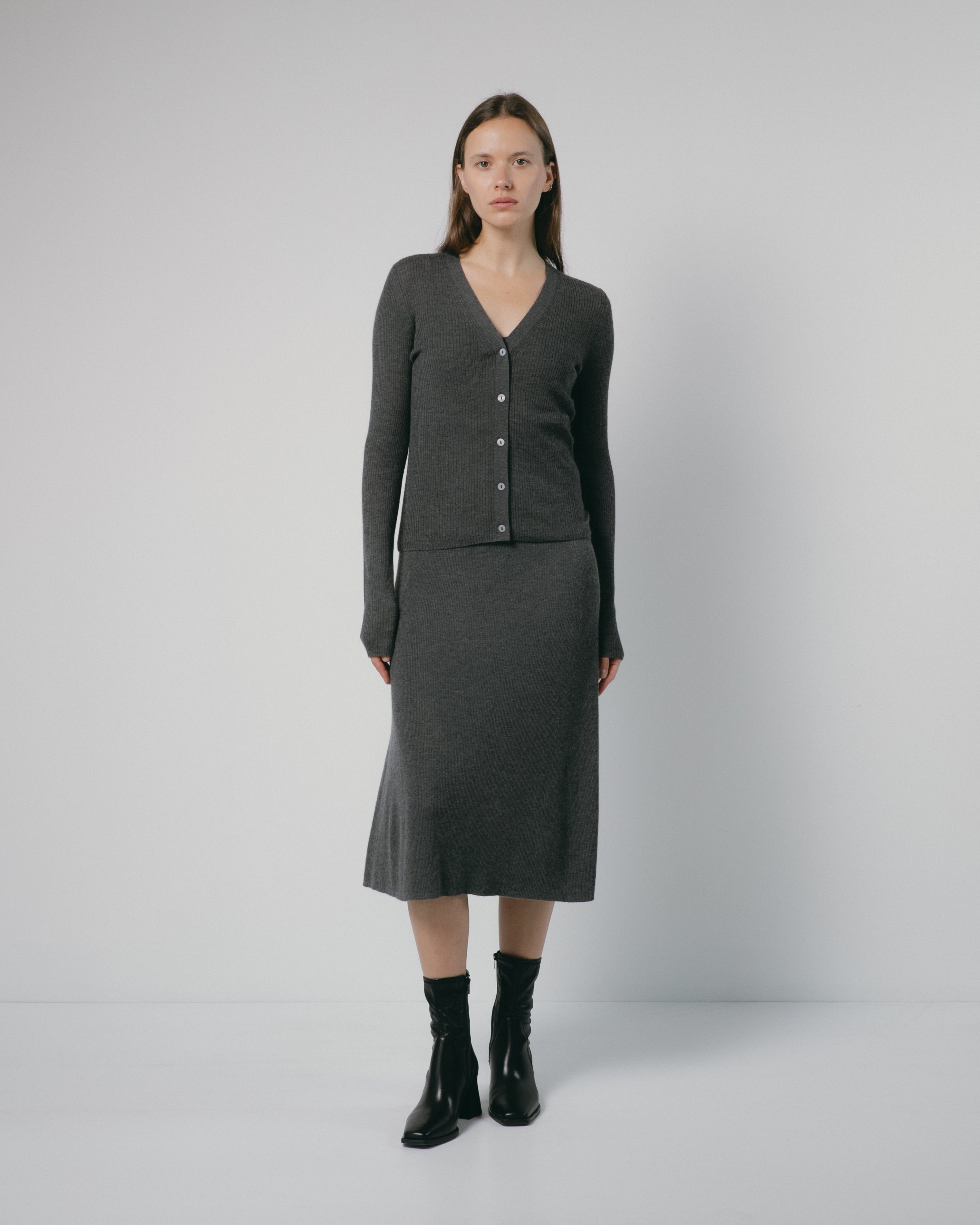 Linea V-Neck Cashmere Cardigan Mysto Cashmere