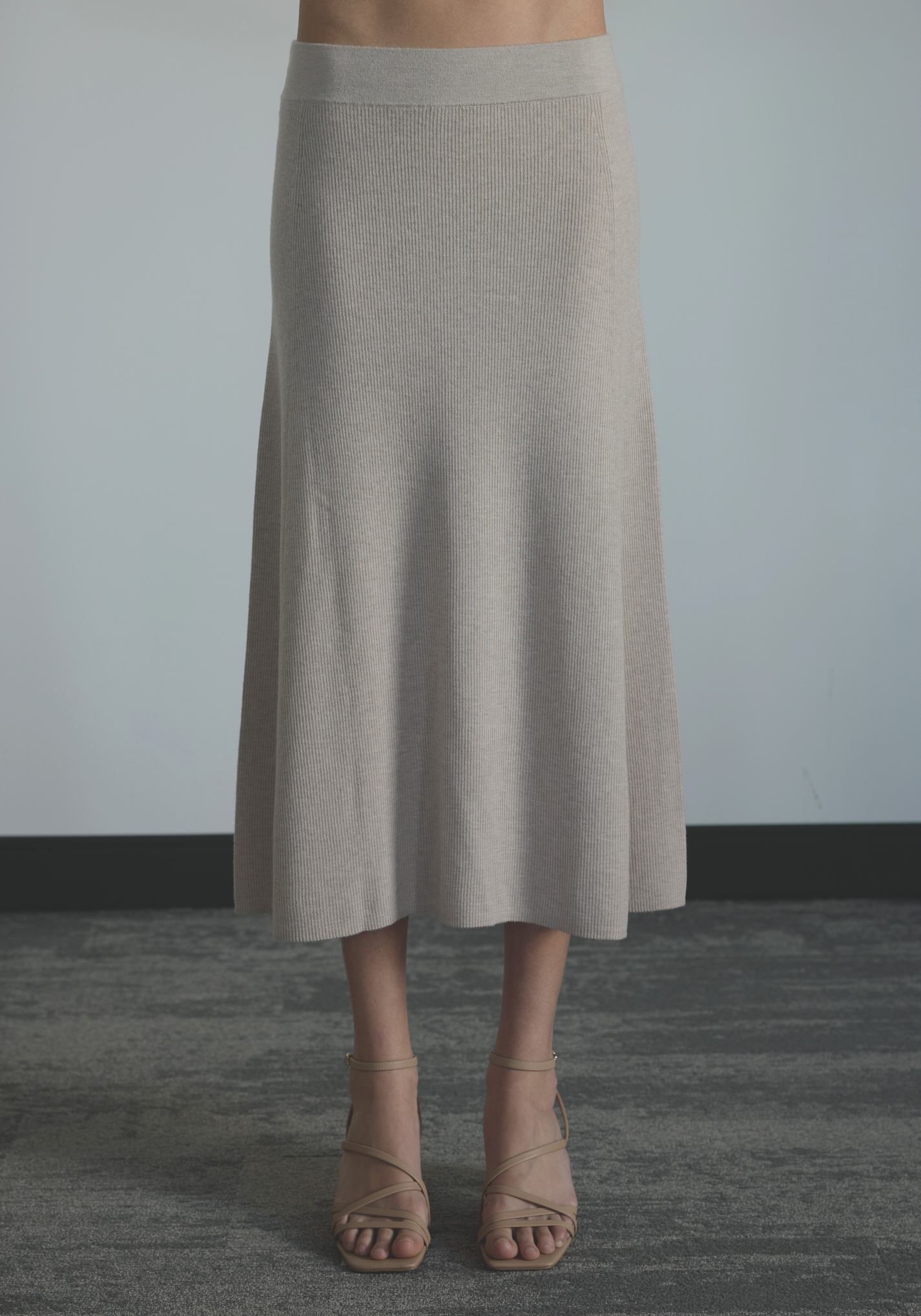 Women’s ultra fine cashmere midi skirt with A-line silhouette and elastic waistband